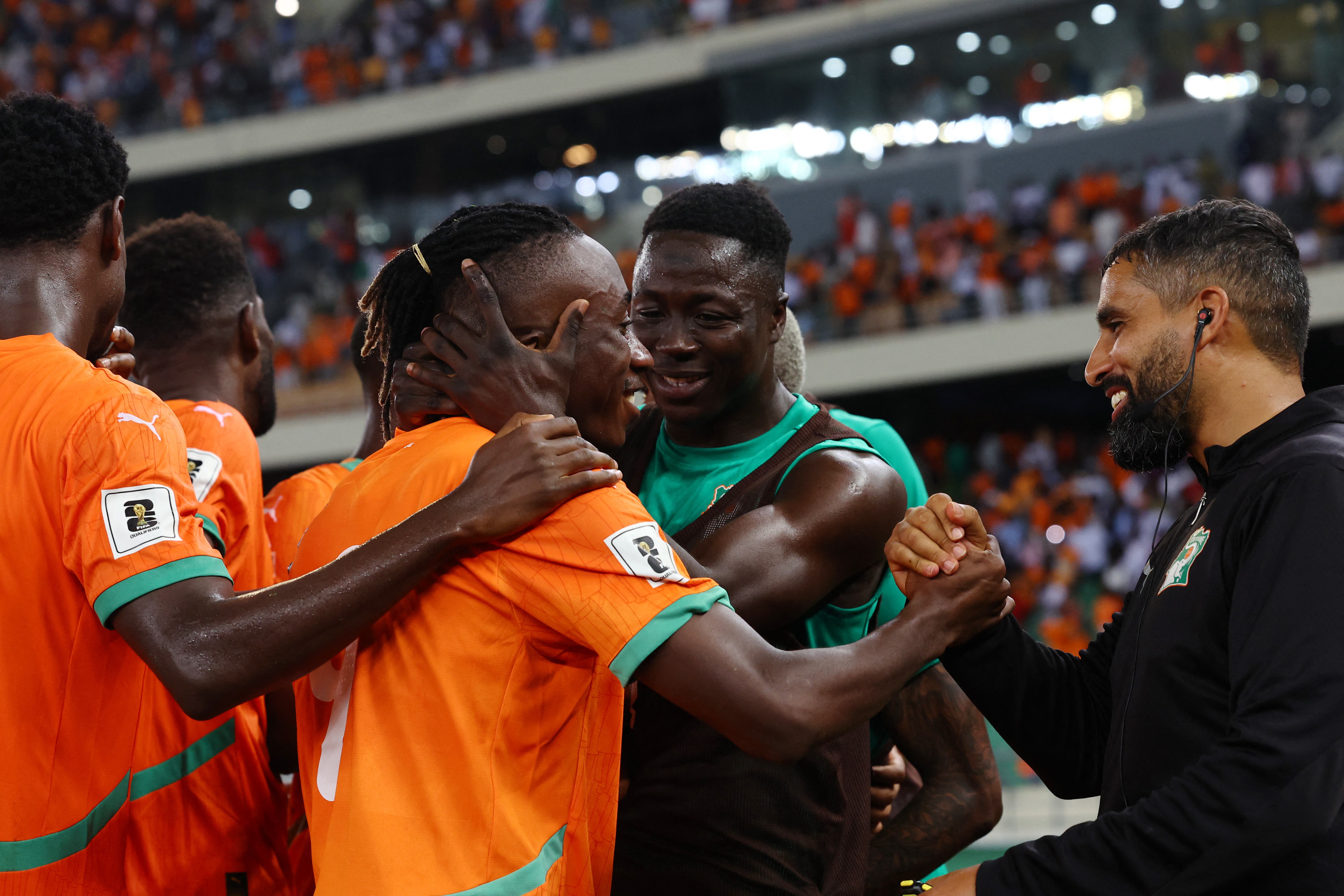 Soccer Football - FIFA World Cup - CAF Qualifiers - Group F - Ivory Coast v Kenya - Alassane Ouattara Stadium, Abidjan, Ivory Coast - October 14, 2025 Ivory Coast's Yan Diomande celebrates scoring their second goal with teammates REUTERS/Luc Gnago