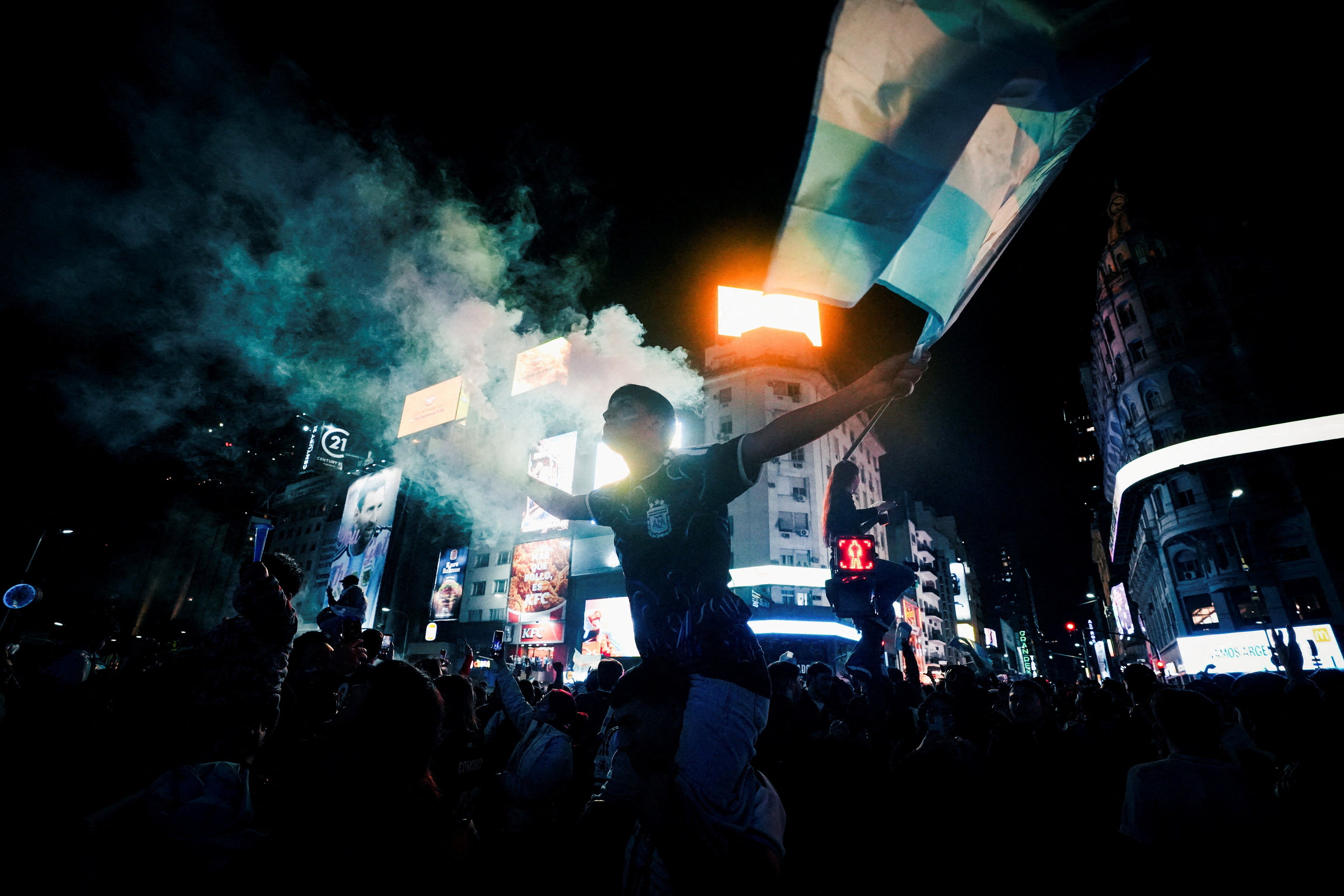 Soccer Football - FIFA World Cup 2026 - Semi Final - England v Argentina - Fans gather in Buenos Aires, Argentina - July 15, 2026. Fans celebrate following the match. REUTERS/Mariana Nedelcu TPX IMAGES OF THE DAY

