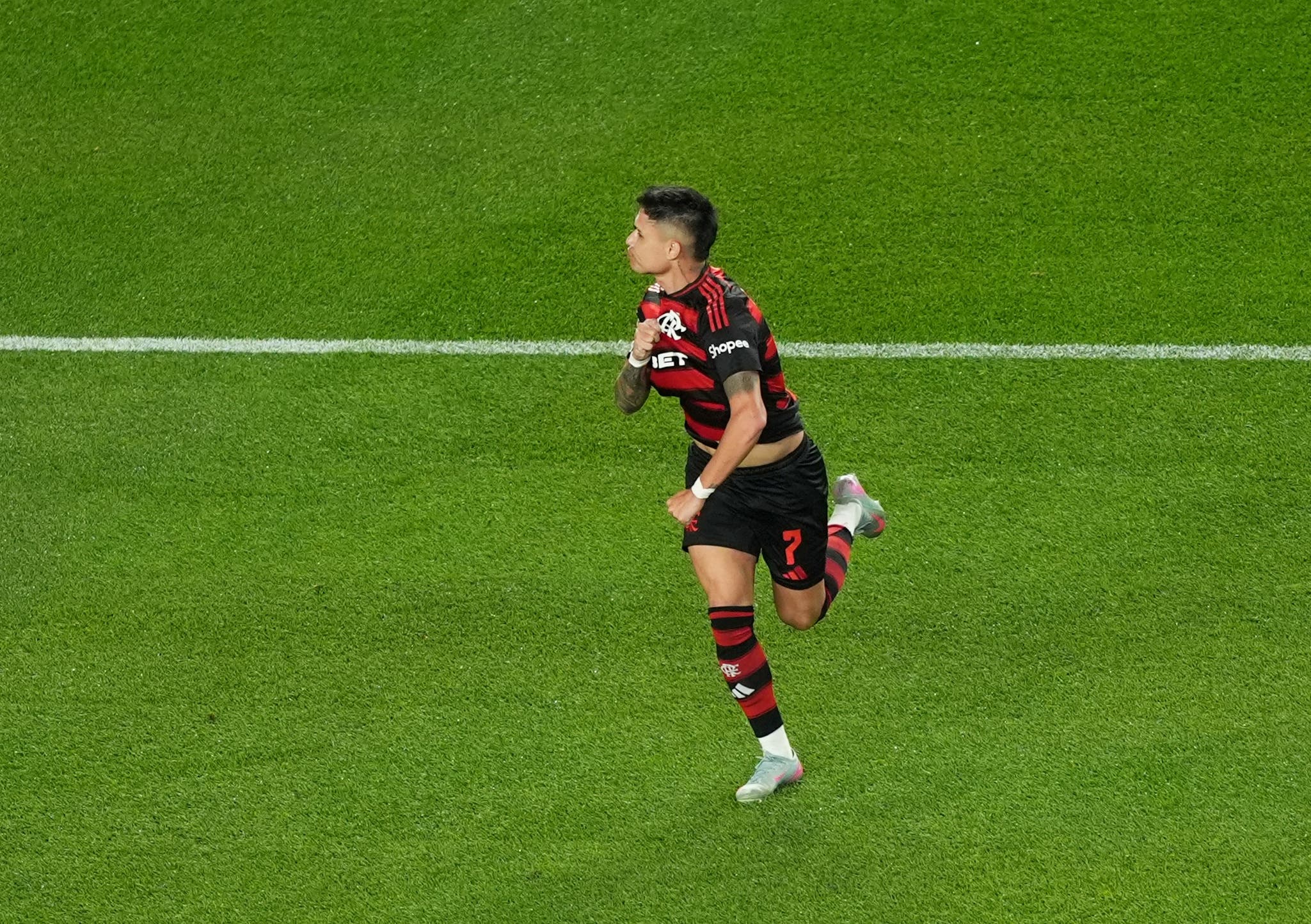 Flamengo's Luiz Araujo celebrates scoring their second goal 