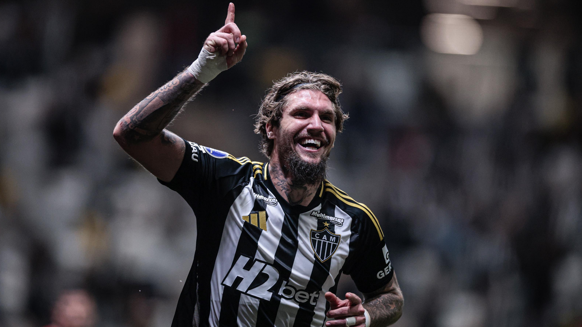 Lyanco celebrates after scoring against Cienciano in the Sudamericana