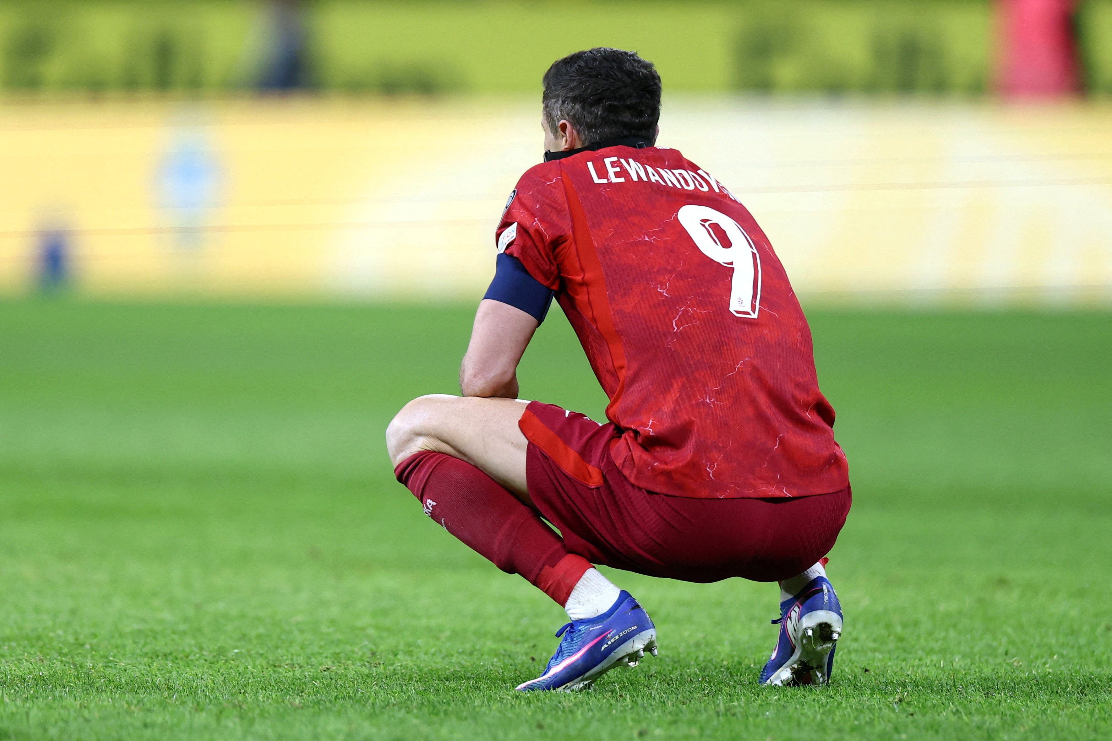 Soccer Football - FIFA World Cup - UEFA Qualifiers - Finals - Sweden v Poland - Strawberry Arena, Solna, Sweden - March 31, 2026 Poland's Robert Lewandowski looks dejected after the match after failing to qualify for the FIFA World Cup REUTERS/Kacper Pempel TPX IMAGES OF THE DAY