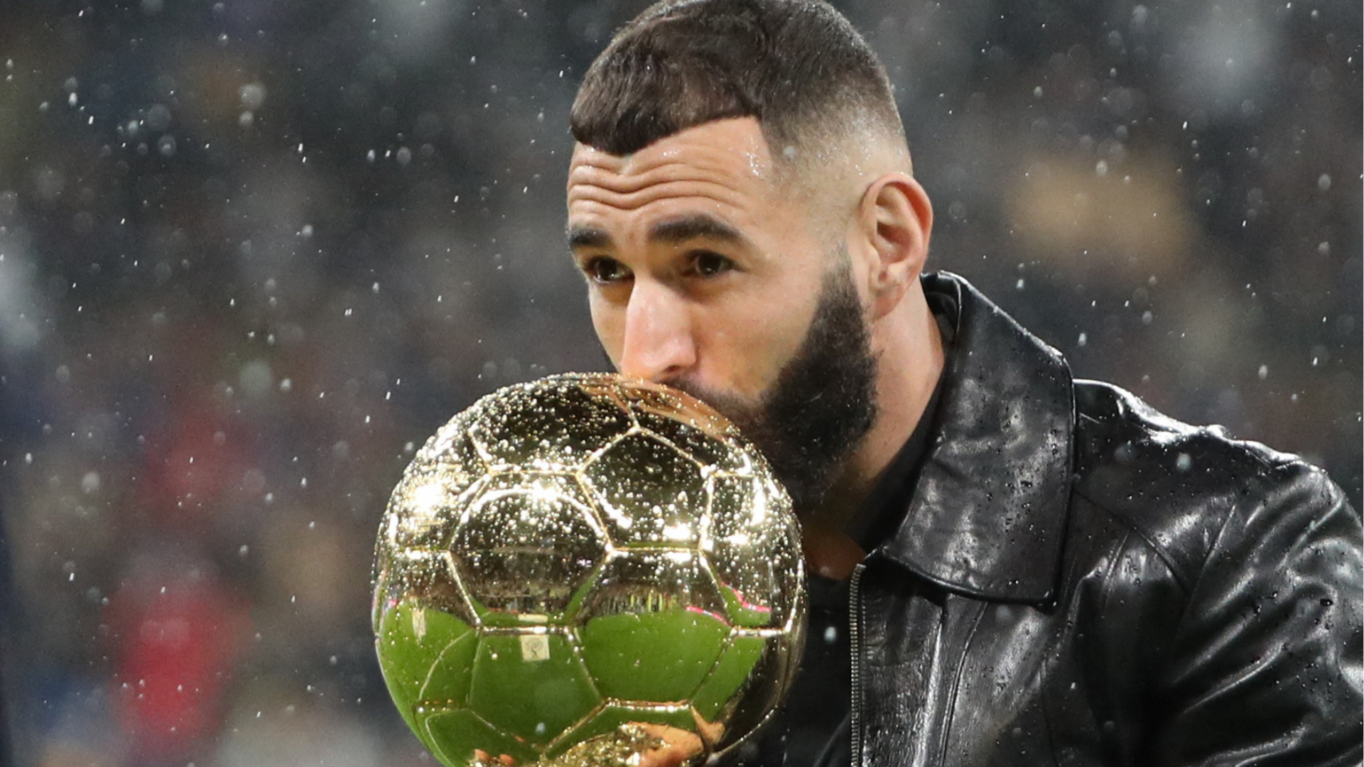 Benzema Using Computer Karim Benzema Leaves the Door Open for a France Return at the 2026 ...