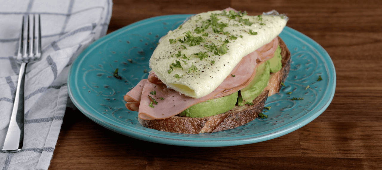 Ham, Avocado, and Egg White Sandwich | Farmland Foods