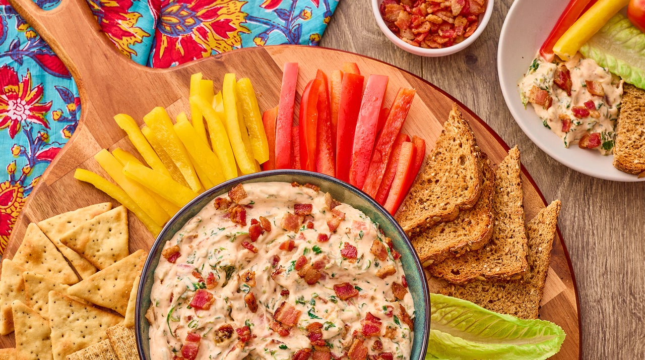 BLT Dip | Farmland Foods