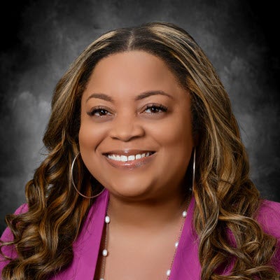 Dynette Davis