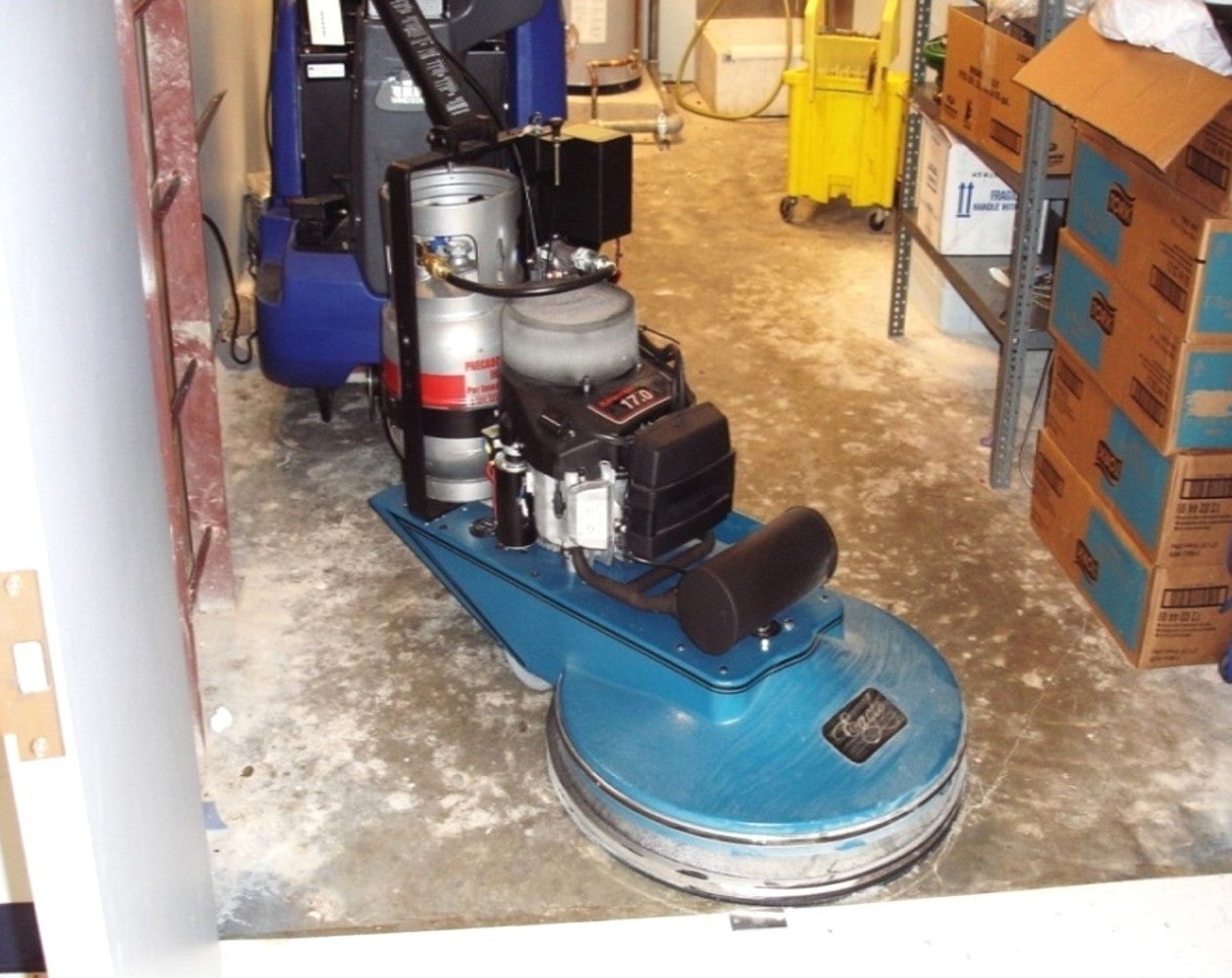 Floor buffer