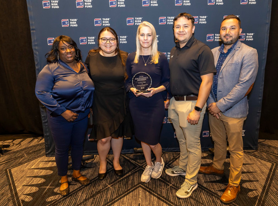Irving ISD accepts its 2026 Fund Excellence Award