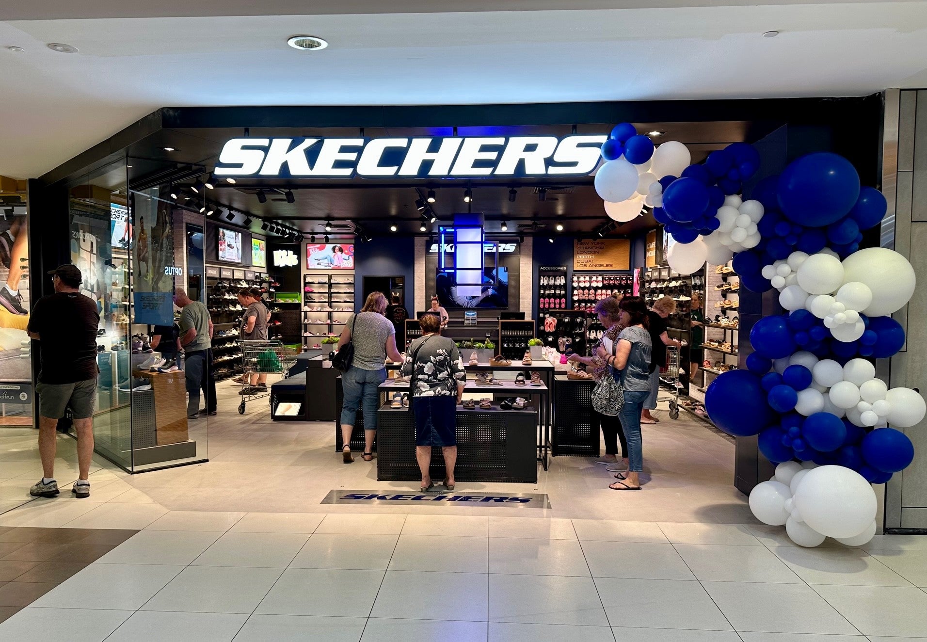 Skechers sale mar shopping