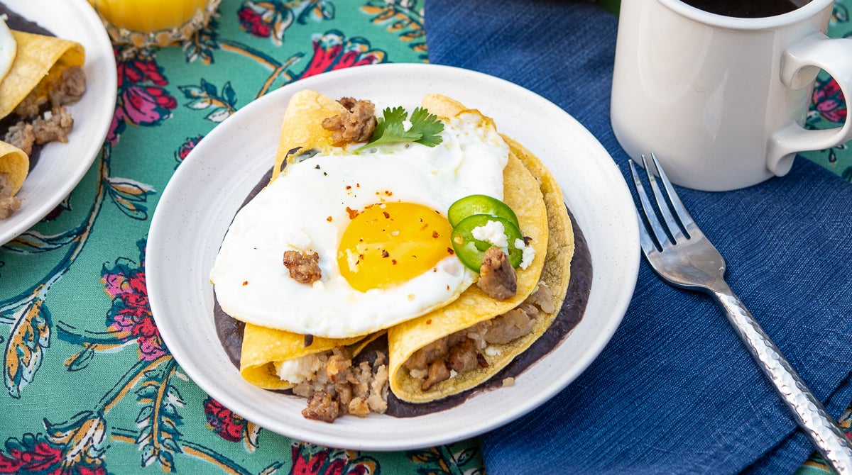 Breakfast Enfrijoladas 