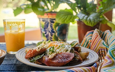 Papas Hashbrown Con Polska Kielbasa Para El Desayuno