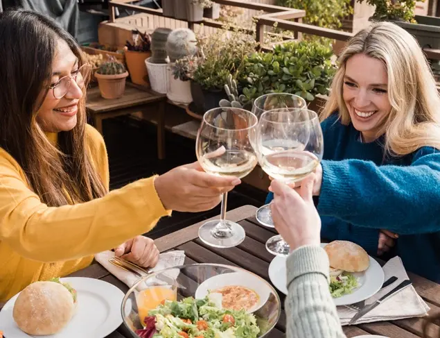 IBS and alcohol - how drinking affects your gut