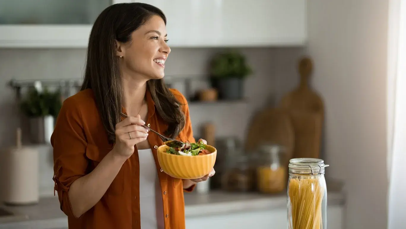 Women eating salad