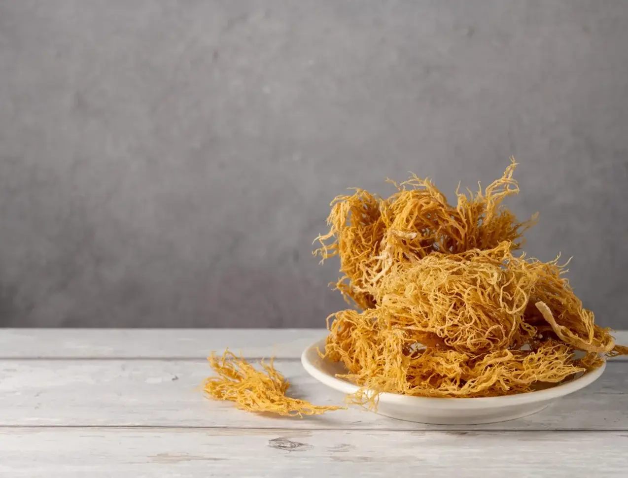 The science-backed benefits of sea moss (and possible side effects) 