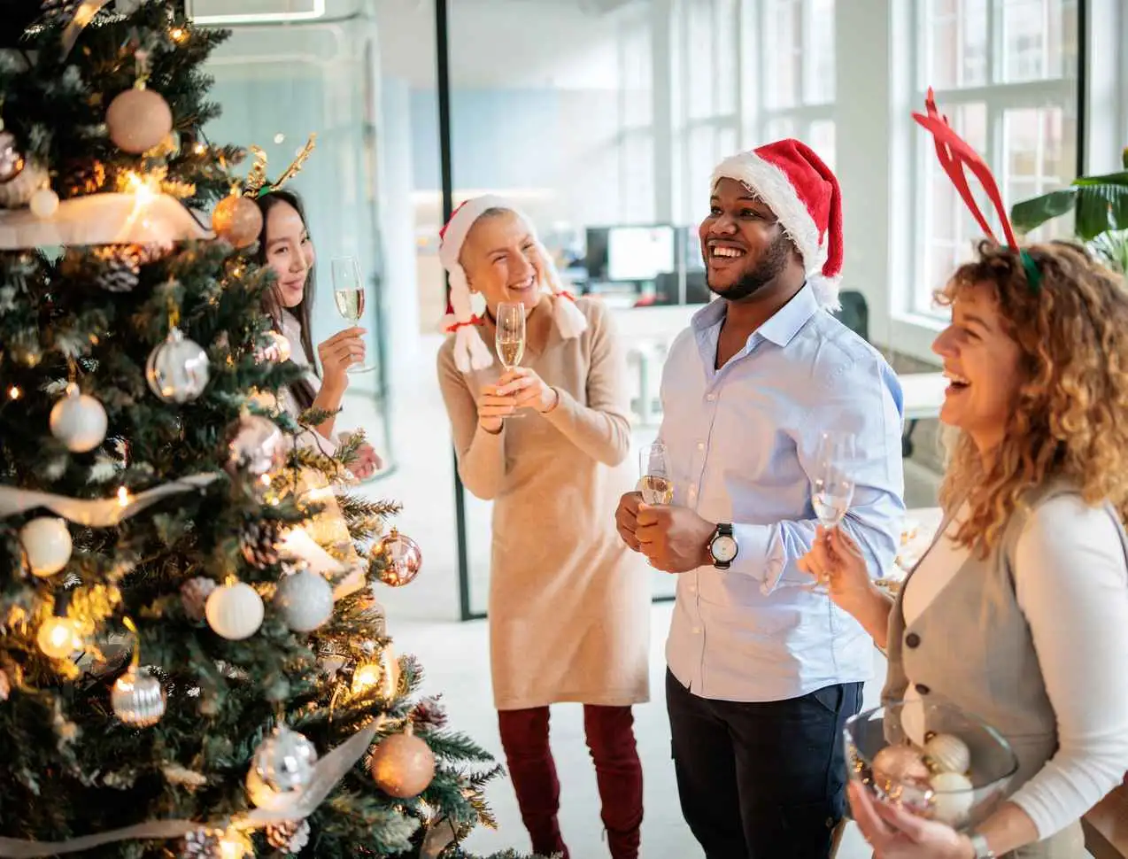 Neurodivergence and Christmas: How to feel your best socialising