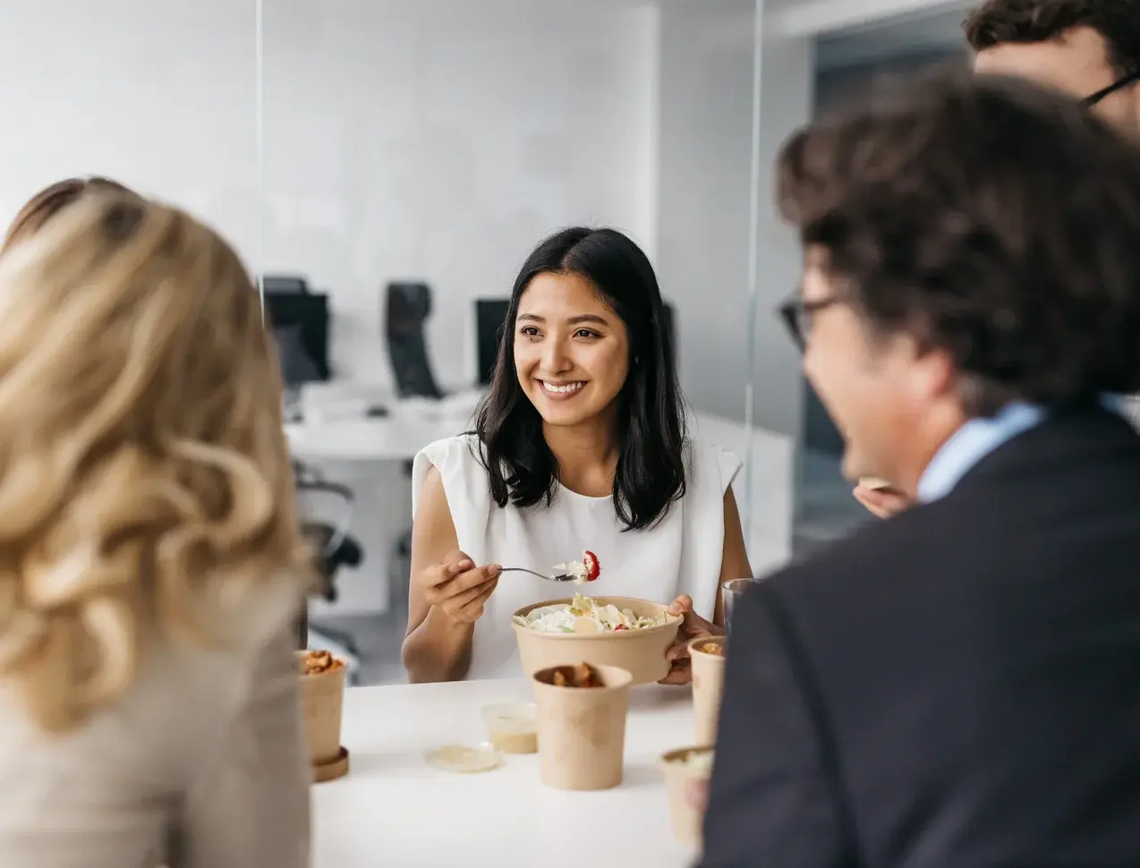 Fun ways to promote healthy eating in the workplace