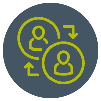 icône de deux icônes de personnes reliées par des flèches de chaque côté pour montrer que cette bonne pratique pour coacher les employés est de choisir la bonne technique de coaching