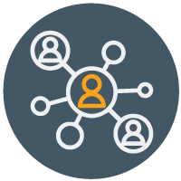 Icône de plusieurs personnes Icônes reliées par des lignes pour montrer ce changement de leadership pour soutenir la culture du travail à distance consiste à savoir comment aider votre équipe à distance à se mettre en réseau de manière ciblée