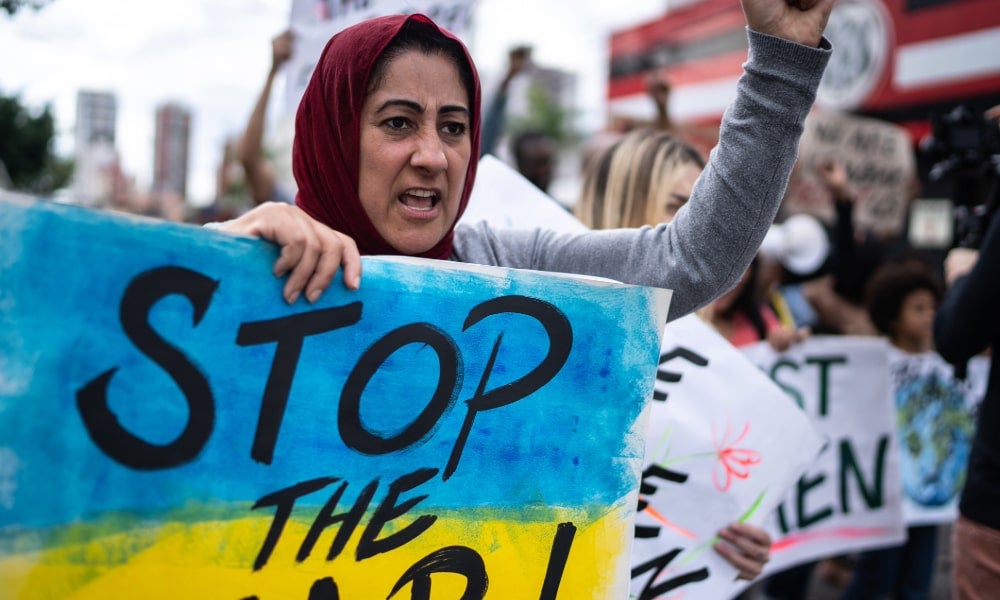 CEOs see political and military conflicts jeopardising supply chain security.jpg