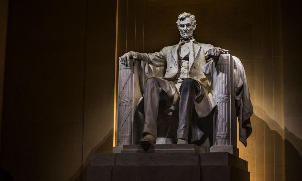 One of the most successful US presidents is Abraham Lincoln.jpeg