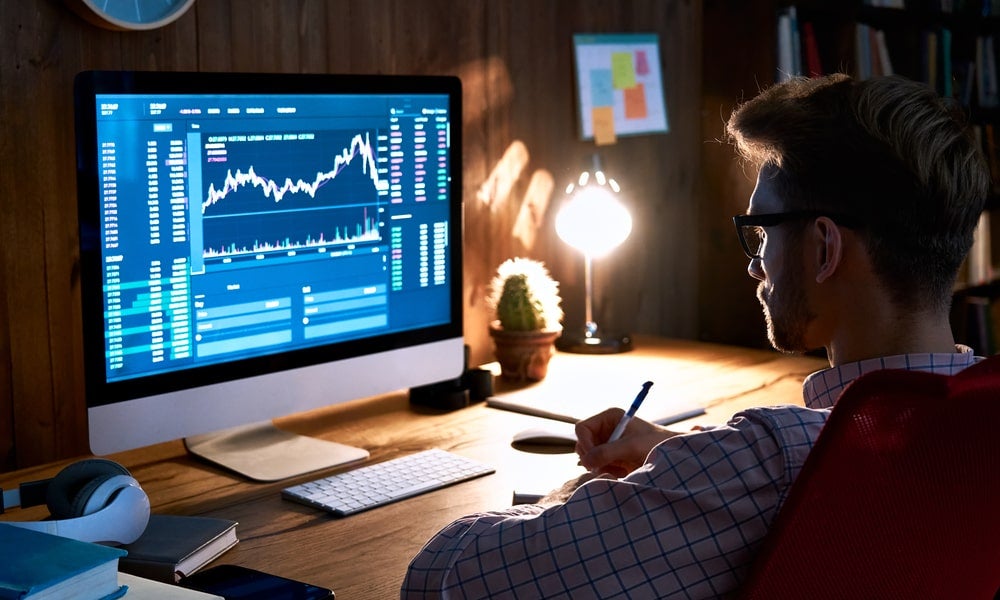 Before the advent of mutual funds, it was very hard (and expensive) for small investors to invest in the stock market-min.jpg