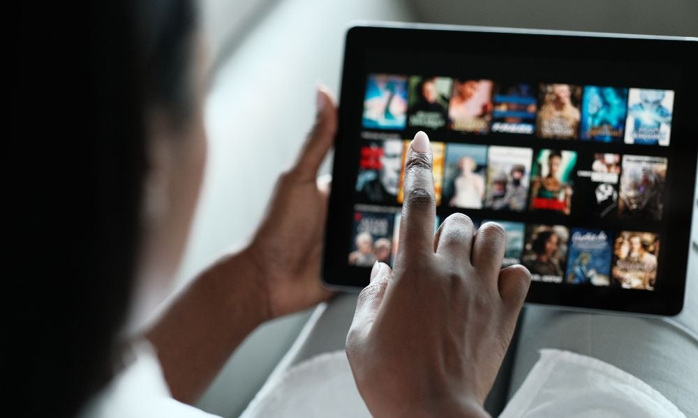 Netflix uses AI-driven recommendation systems.jpeg