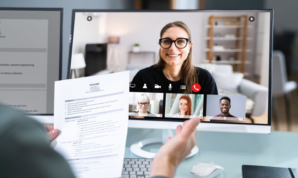 Job seekers with growth mindsets approach challenges with optimism and adaptability.jpeg