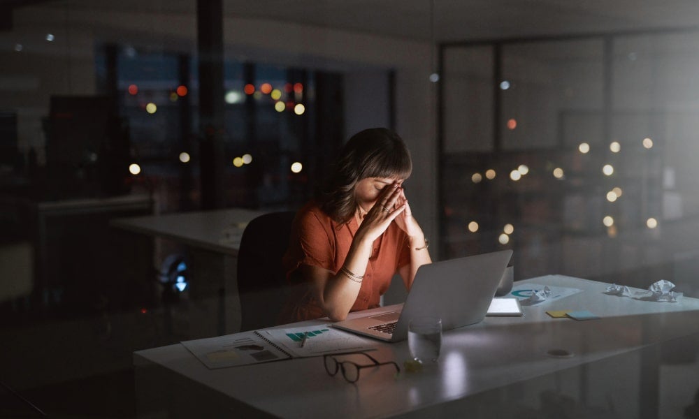 The Government hopes the legal right to disconnect will prevent unpaid overtime.jpg