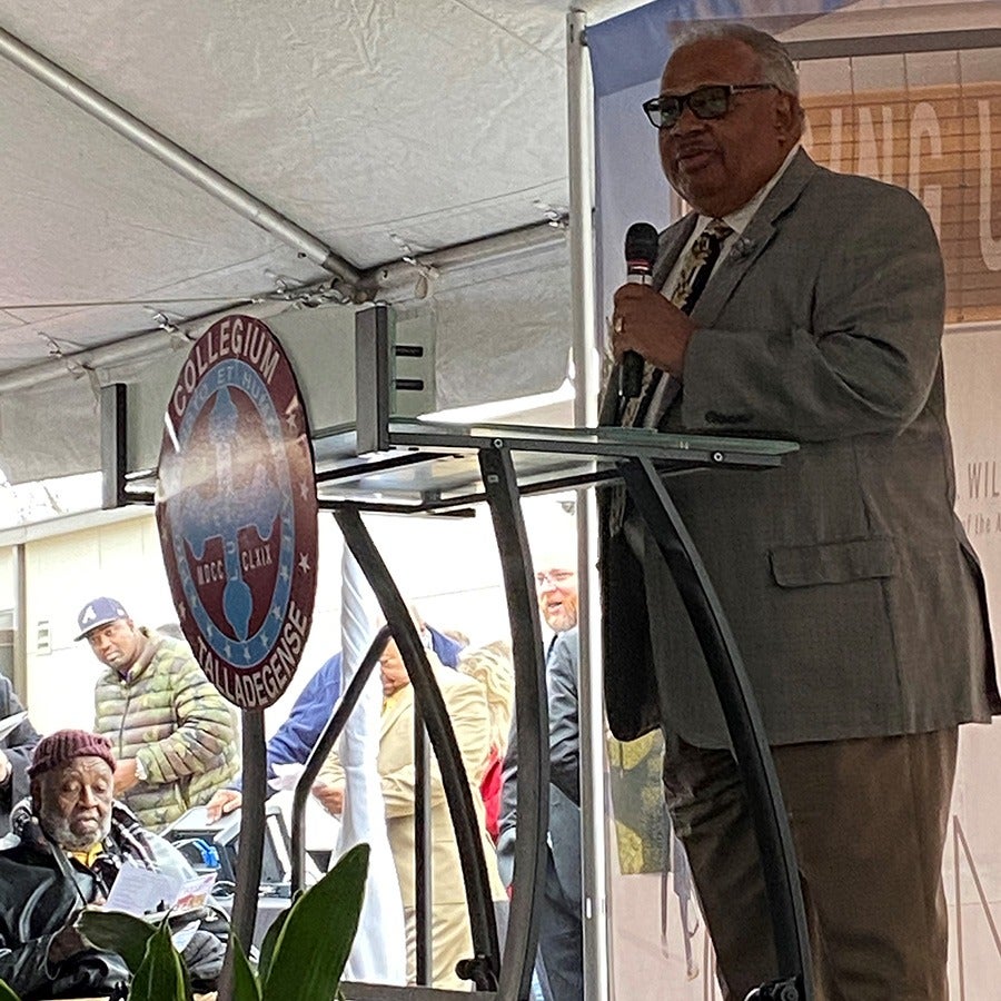  Curley Dossman Jr., President of the Georgia-Pacific Foundation 