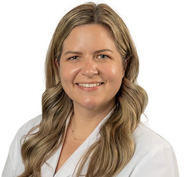 Angela Martinsen headshot