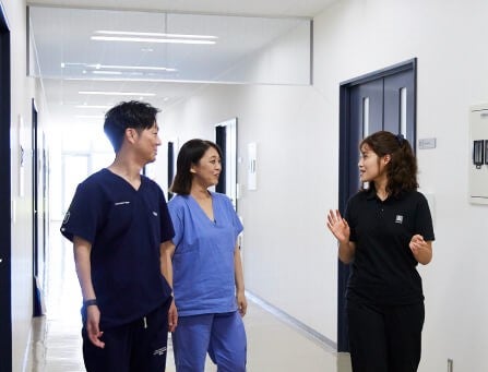 Clinical specialist talking