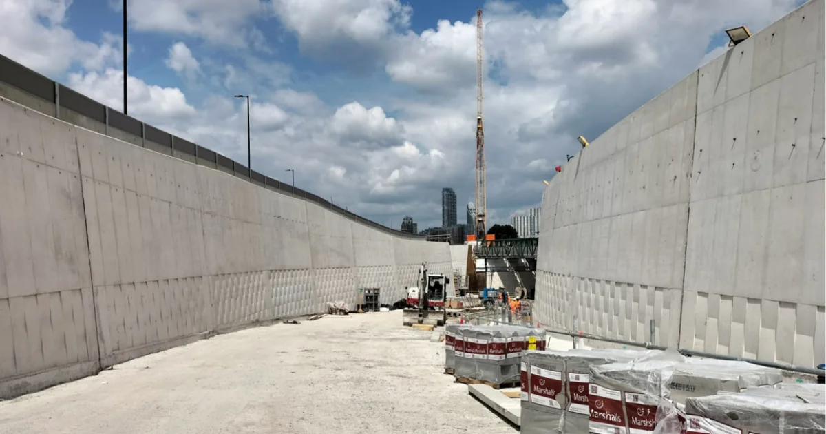 Rampes d'accès au tunnel routier