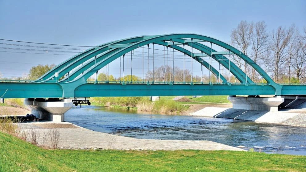 Případová studie: Železniční most přes řeku Olši