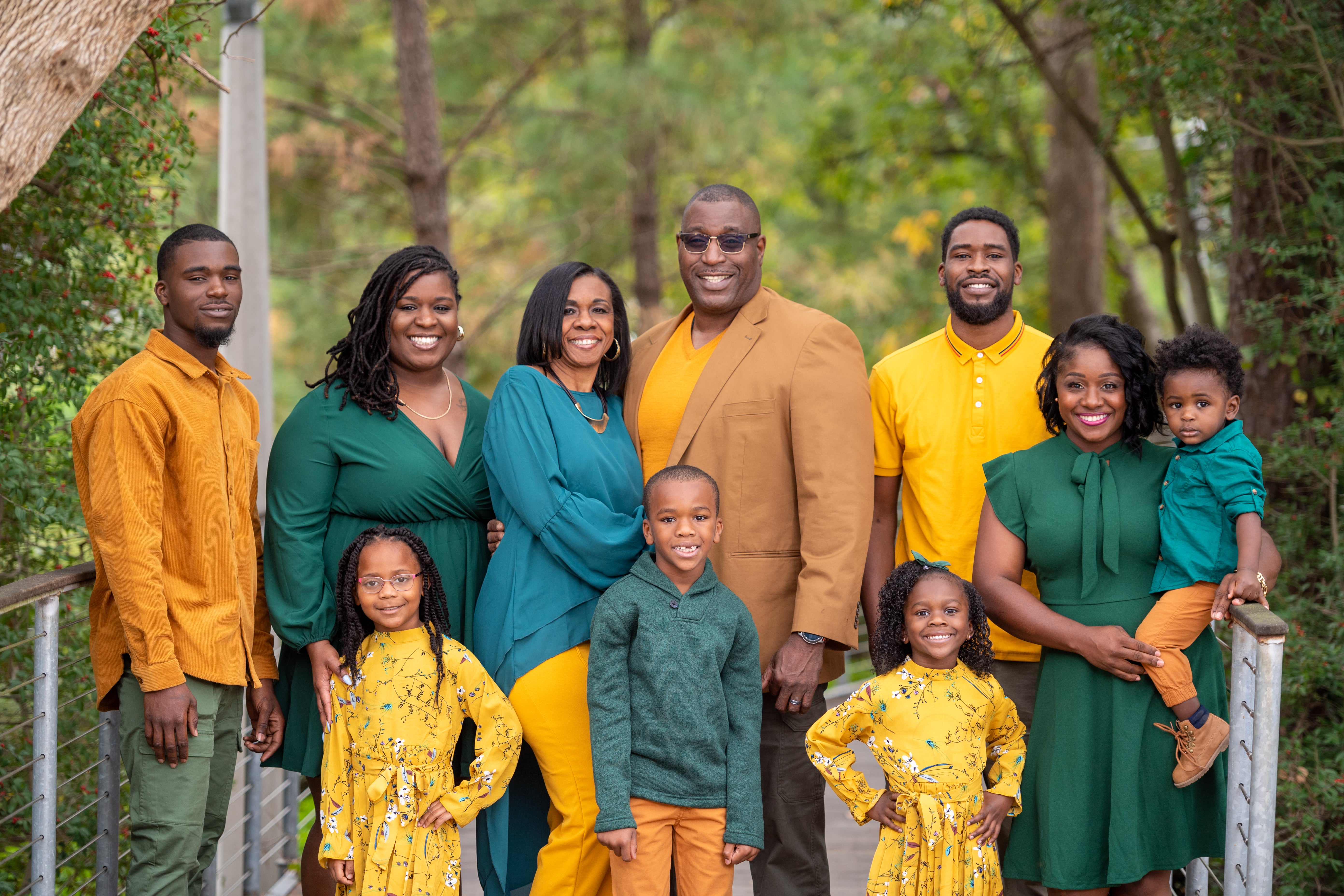 DKMS patient, Yolanda Lee, with her family