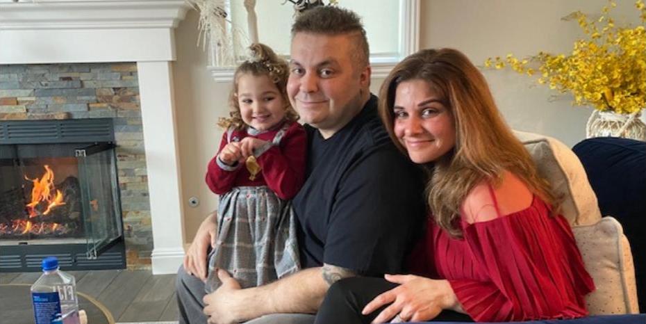 Rafee patient with daughter and wife