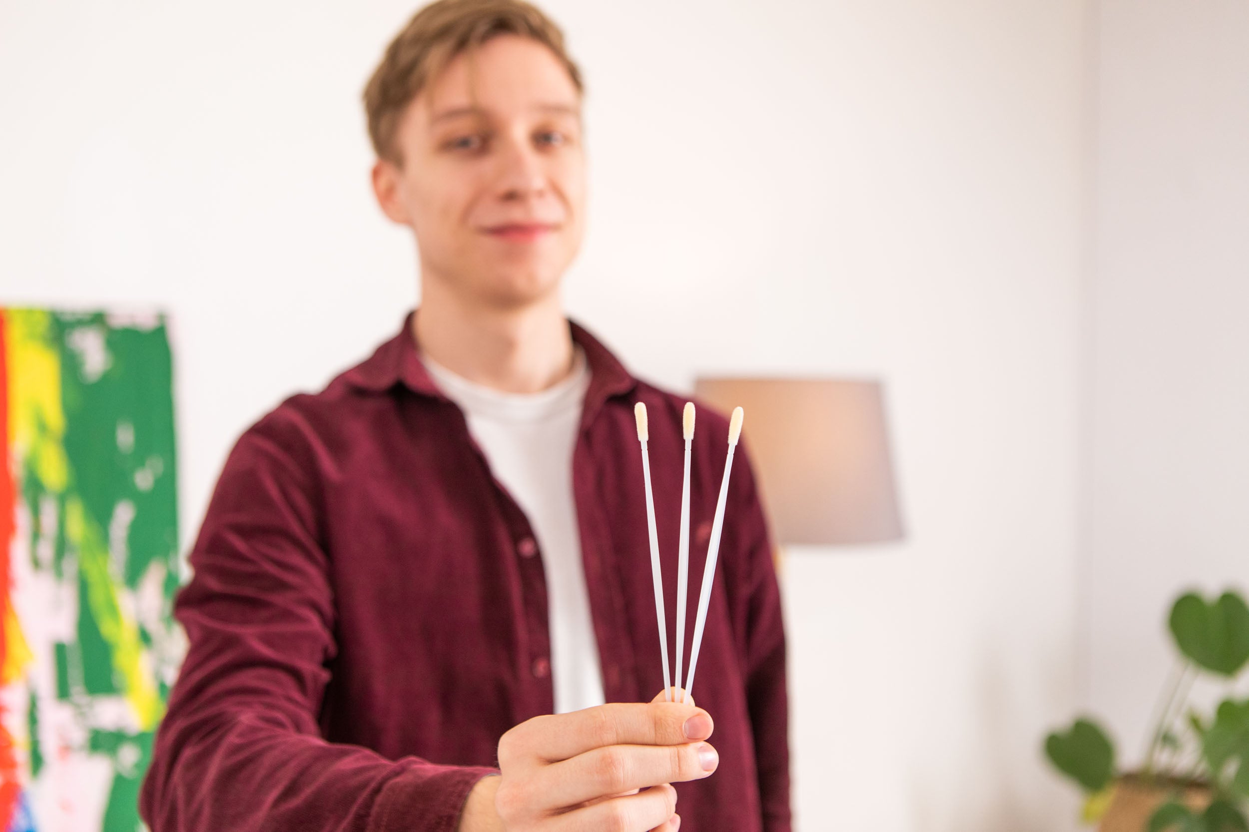 Become a donor with three easy swabs!