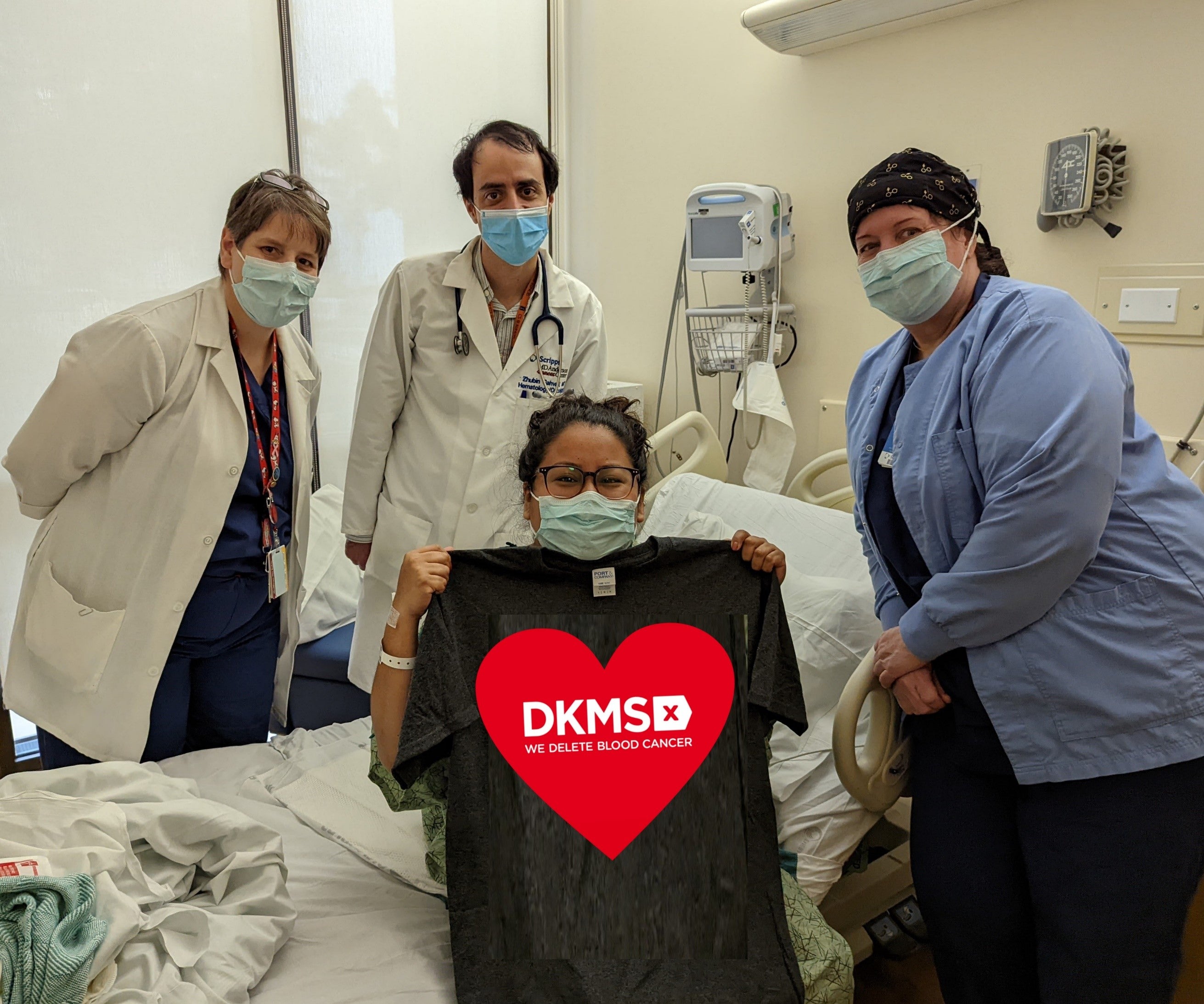 Tania with Donation Team