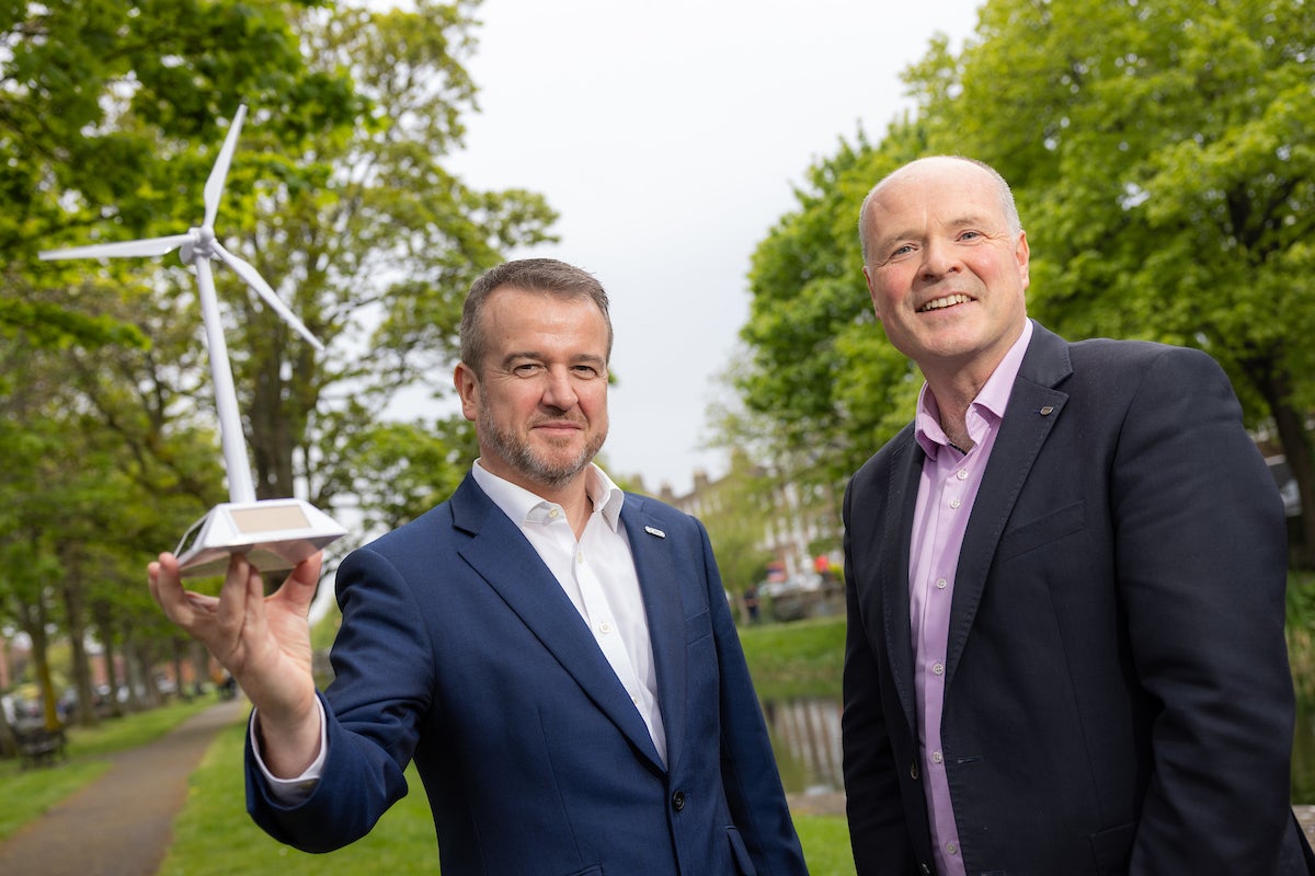 Dave Kirwan of Bord Gáis Energy and Jonathan Cole of Corio present new partnership