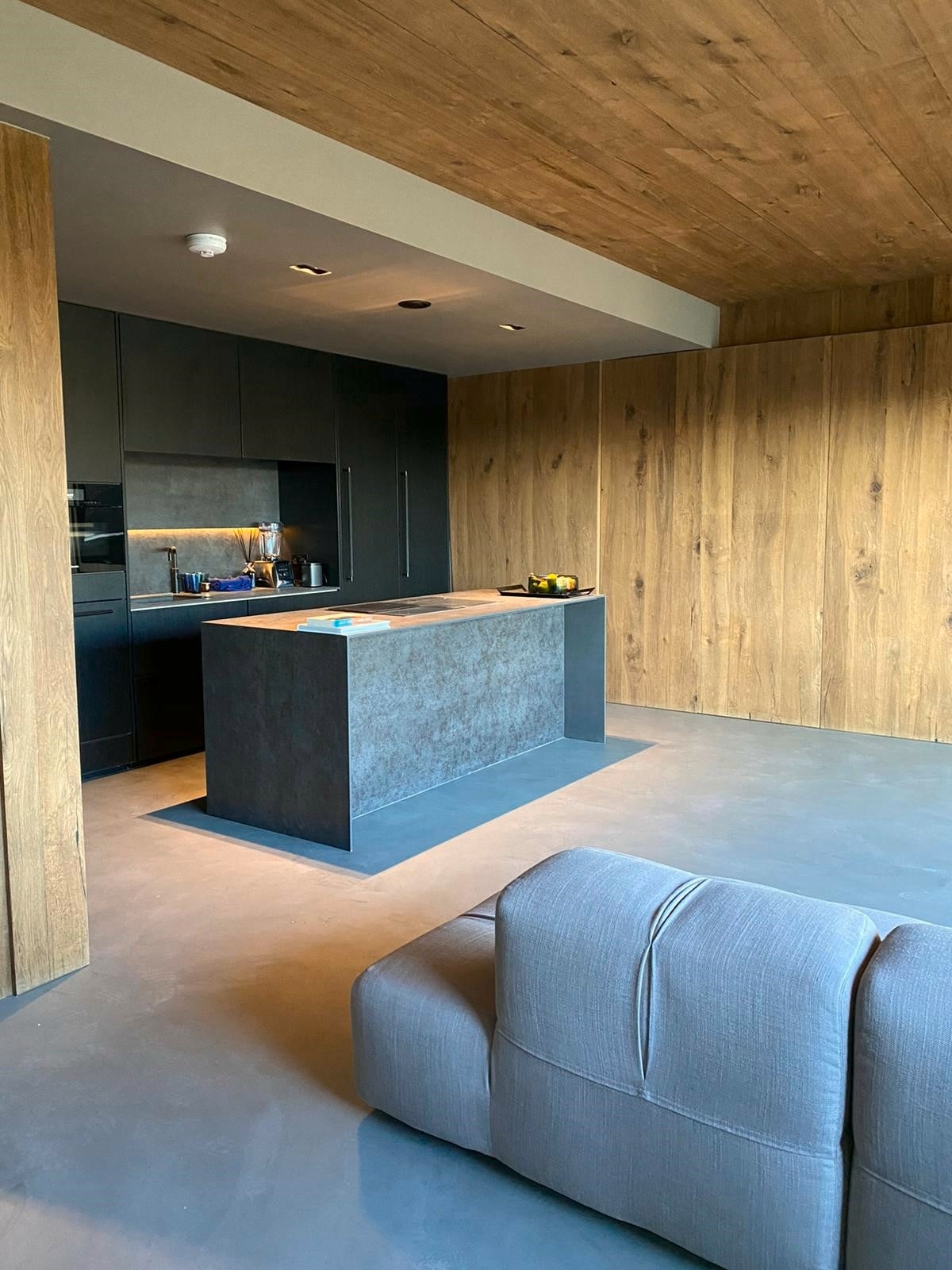 Picture of Penthouse with Wood - ArchDaily