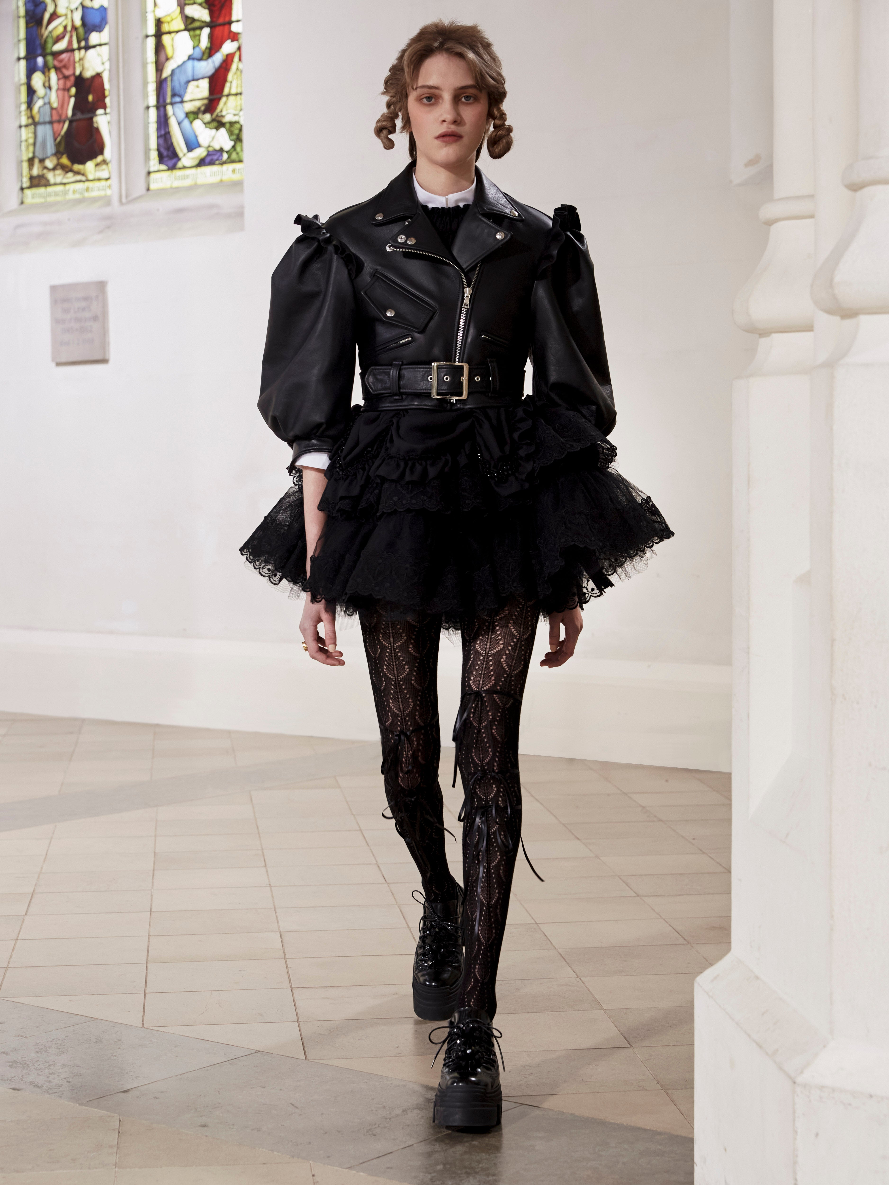 Něžné rebelství Simone Rocha | Vogue CS