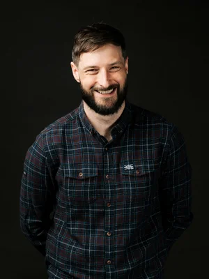 Picture of Ashley Pickering midshot