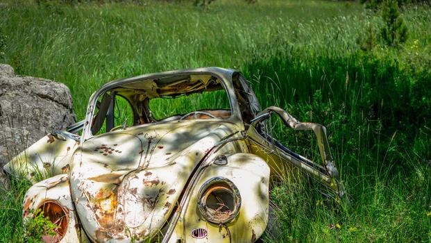 Abandoned car