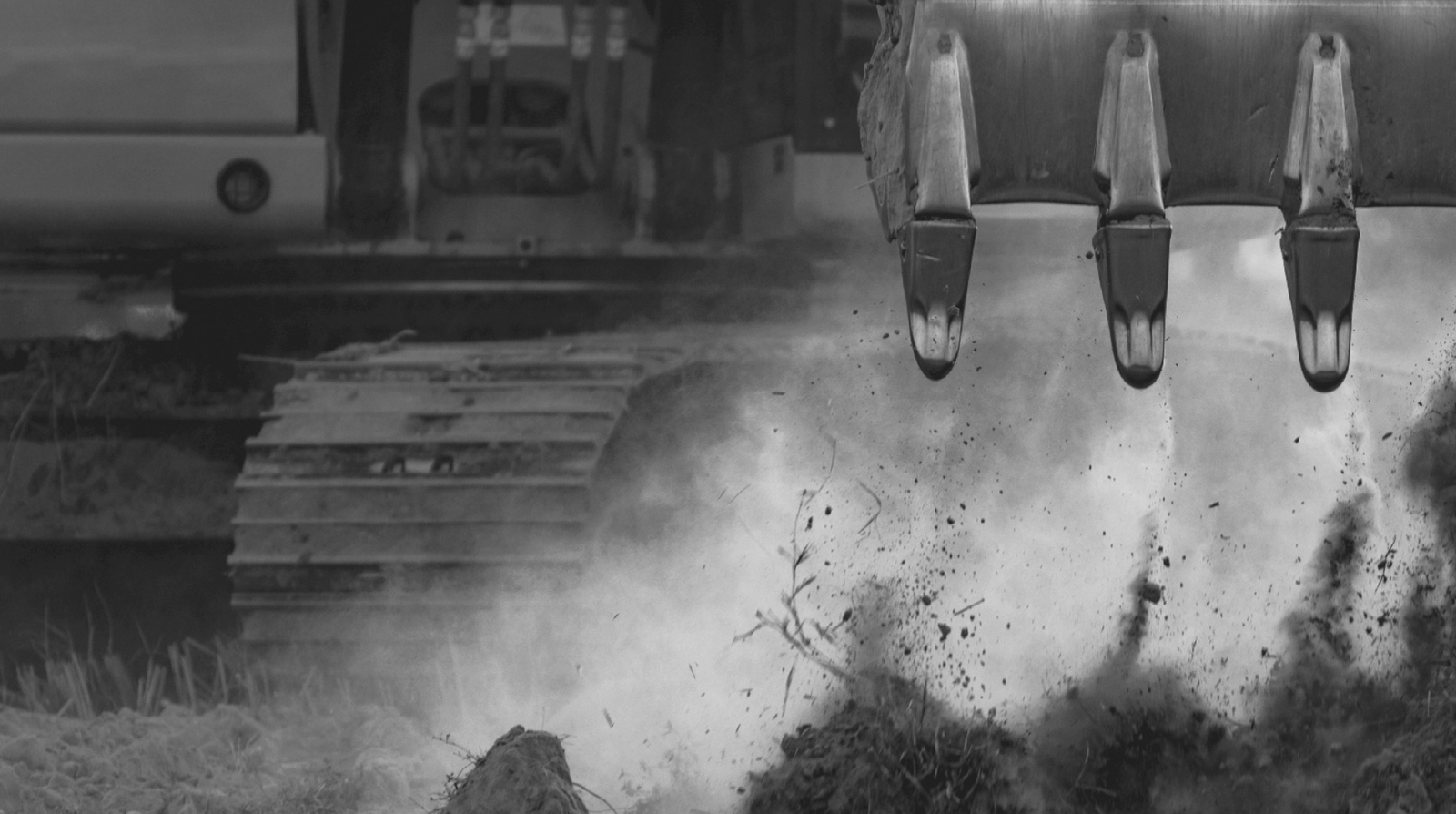 Picture of a tractor grid in the soil