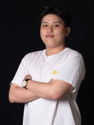 Picture of Leon against a black backdrop