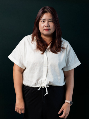 Picture of Koni standing against a black screen