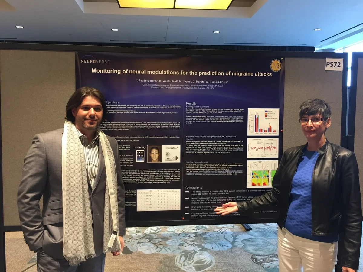 Picture of Kaushal presenting his device at a convention