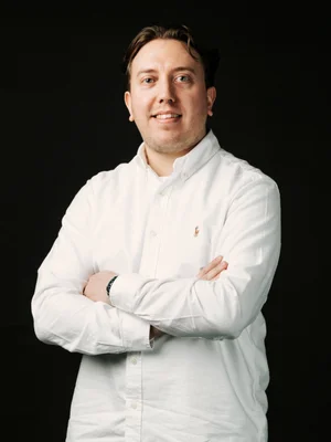 Picture of Lewis Pola against a black background