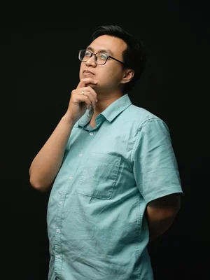 Picture of Eki against a black screen