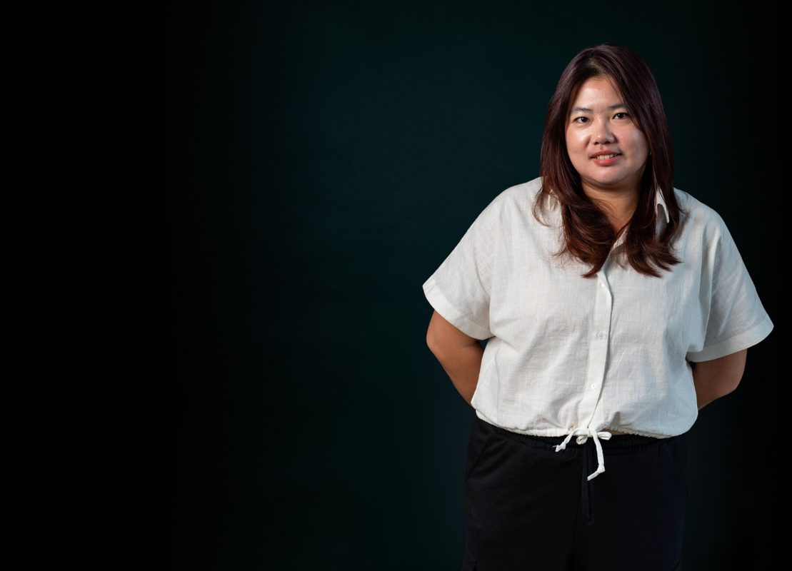 Picture of Koni standing against a black screen