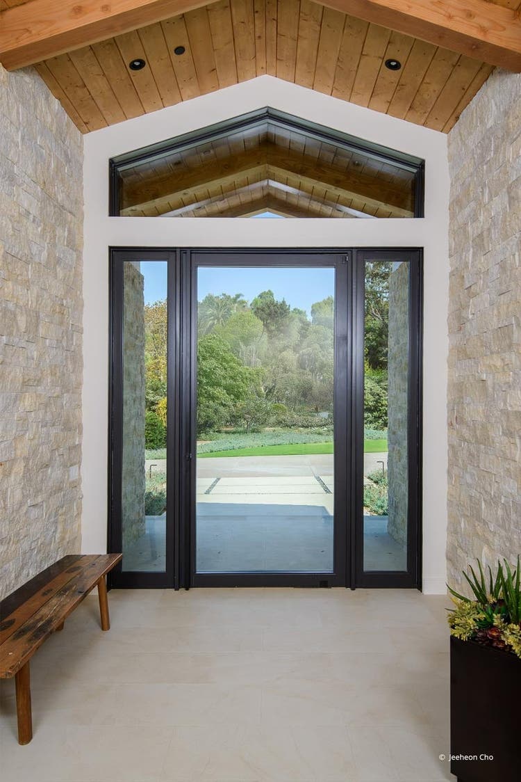 VistaLuxe WD LINE direct sets and pivot door