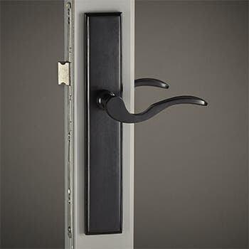 AshleyNorton-_0008_Brass-ChesterLever-RectBP-DarkOilRubbed.jpg